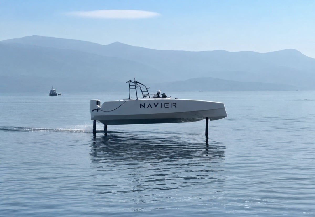 Navier's hydrofoil boat completes U.S. military testing exercise