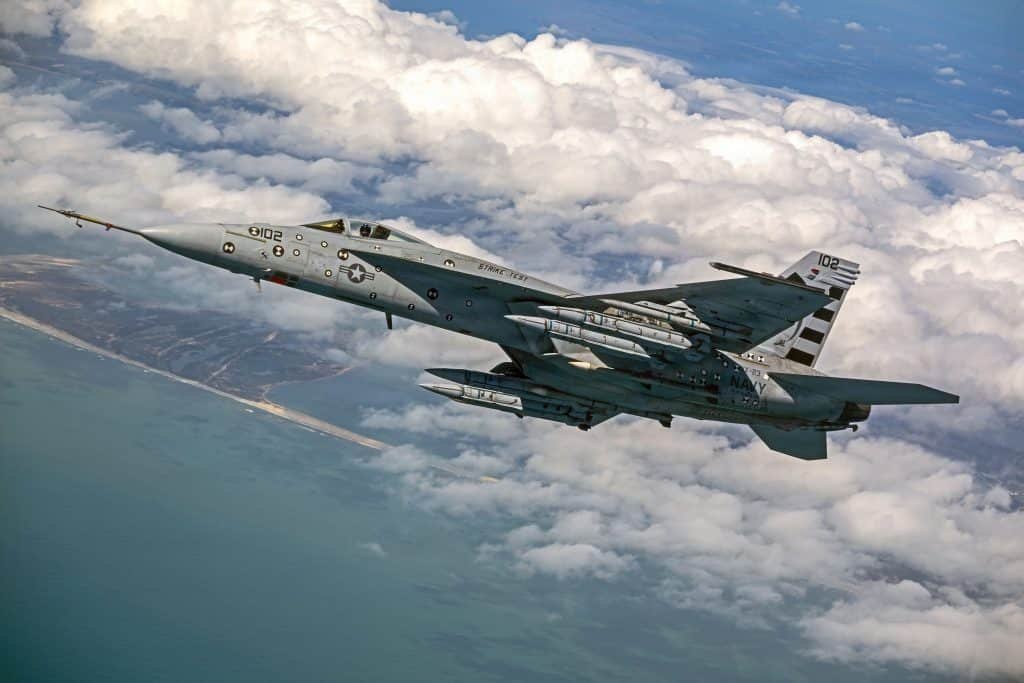 AIM-174B ve AIM-260A ilk kez Super Hornet'te bir arada görüldü