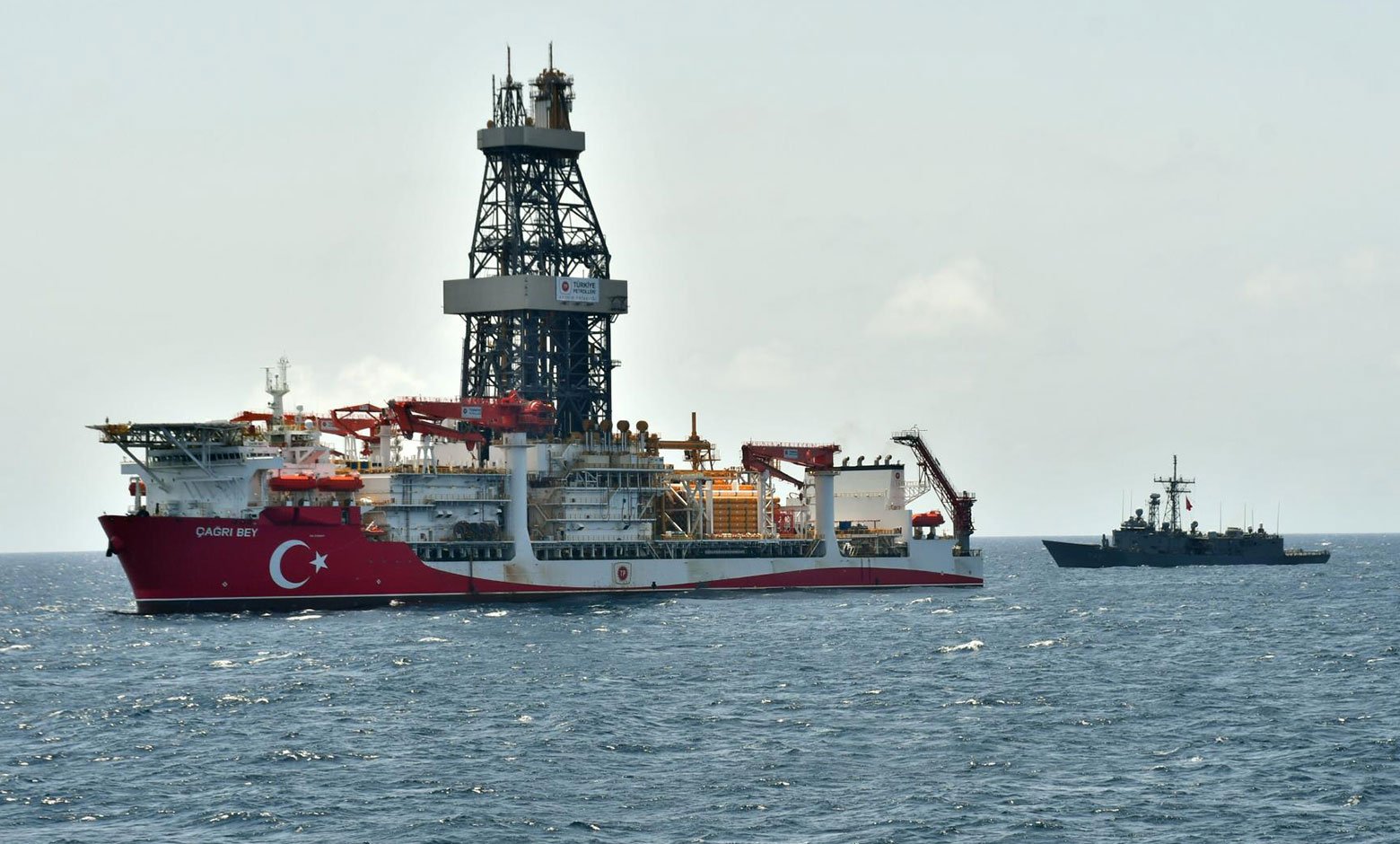 MV Lutuf Kurtarıldı: 14 Korsan Öldürüldü