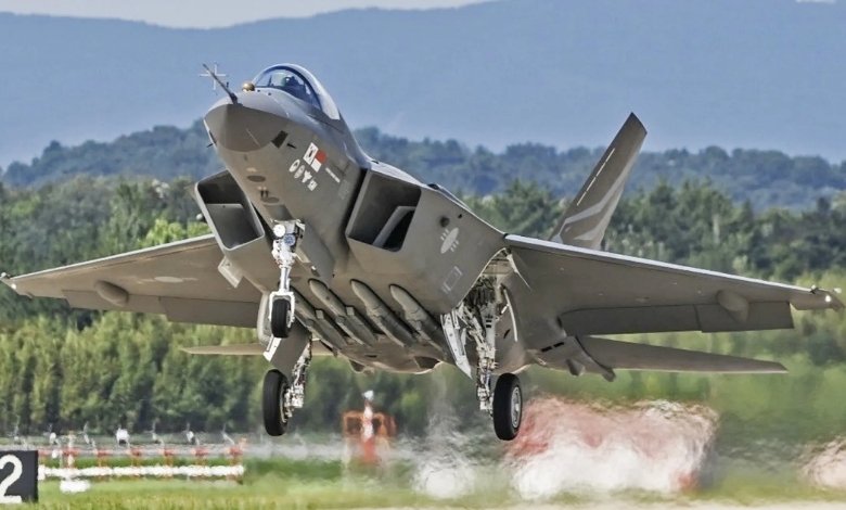 Güney Kore İlk KF-21'i Envantere Aldı