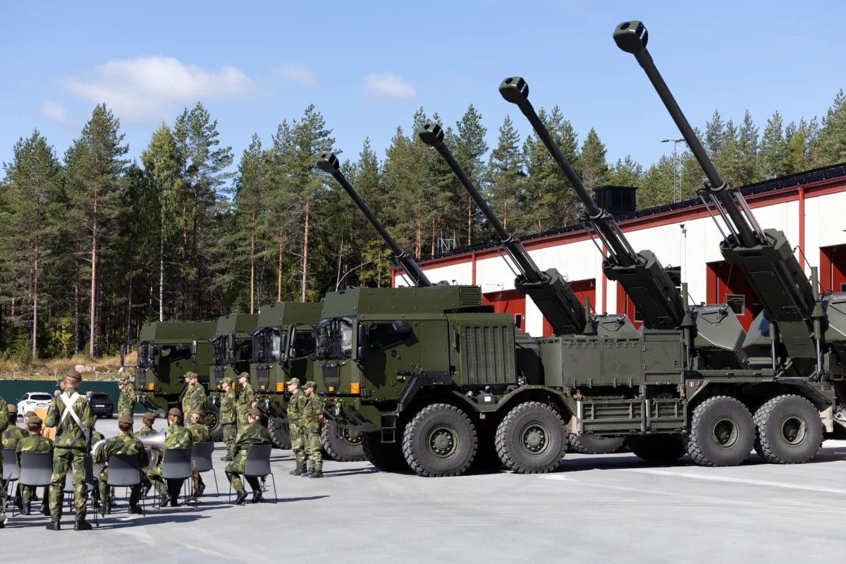 İsveç ordusu yeni Archer 8×8 topçu sistemlerini teslim aldı